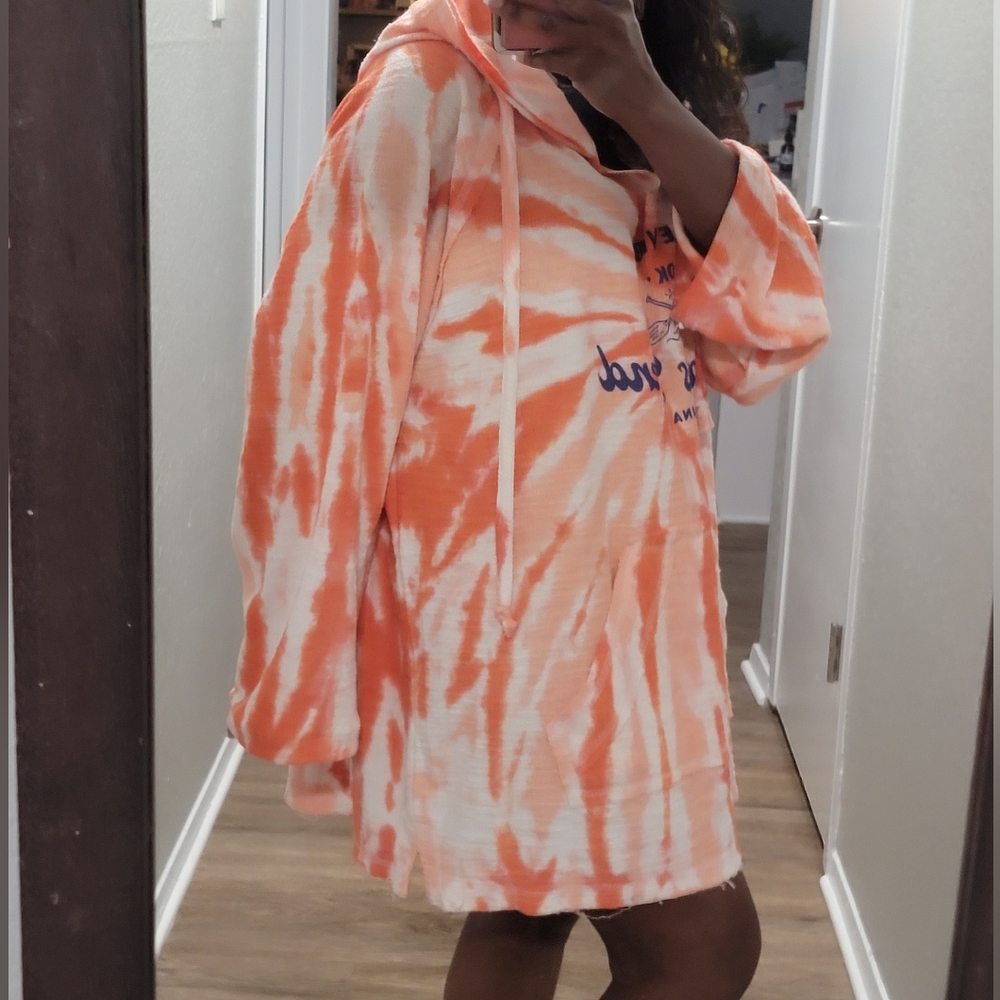 Beaver Bend Marina Tie-Dye Hooded Sweatshirt/Cover-Up - Picture 5 of 10
